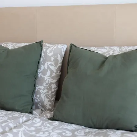 Cozy With Sea View Apartment